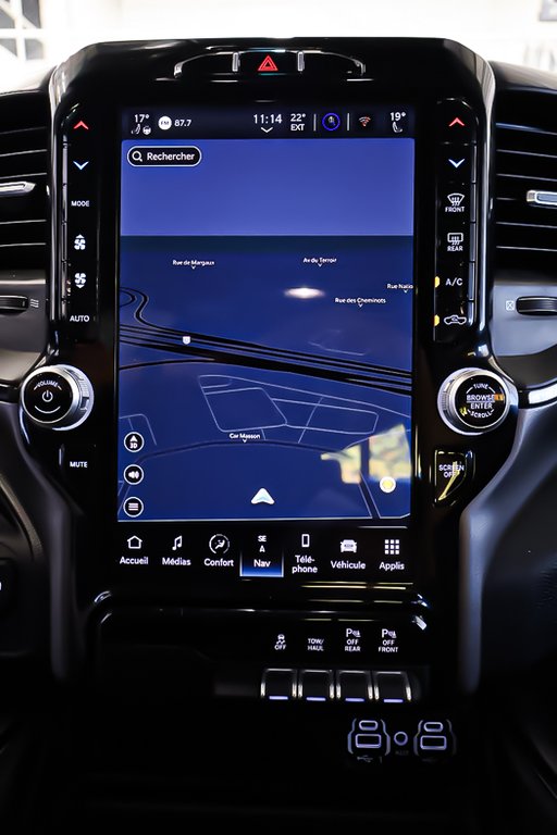 Ram 1500 SPORT GT + 4X4 + CREW CAB + V8 HEMI 5.7L 2023 à Terrebonne, Québec - 25 - w1024h768px