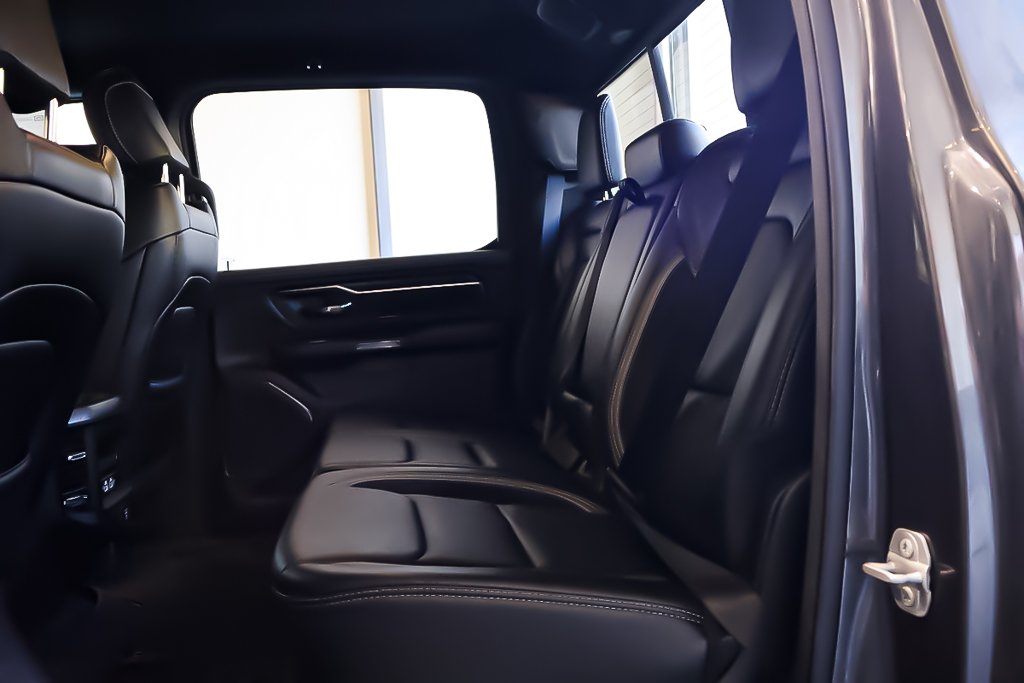 Ram 1500 SPORT GT + 4X4 + CREW CAB + V8 HEMI 5.7L 2023 à Terrebonne, Québec - 29 - w1024h768px