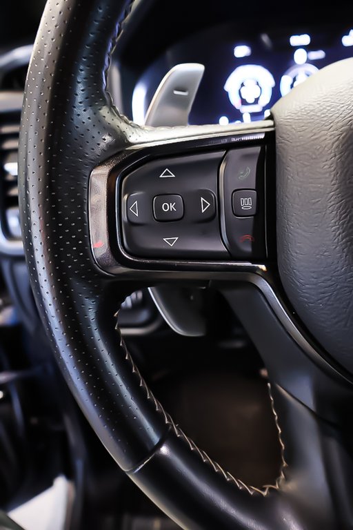 Ram 1500 SPORT GT + 4X4 + CREW CAB + V8 HEMI 5.7L 2023 à Terrebonne, Québec - 15 - w1024h768px
