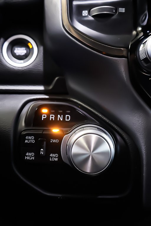 Ram 1500 SPORT 4X4 + CREW CAB + V8 HEMI 5.7L 2023 à Terrebonne, Québec - 19 - w1024h768px