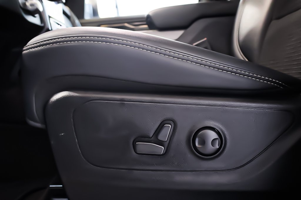 Ram 1500 SPORT 4X4 + CREW CAB + V8 HEMI 5.7L 2023 à Terrebonne, Québec - 11 - w1024h768px