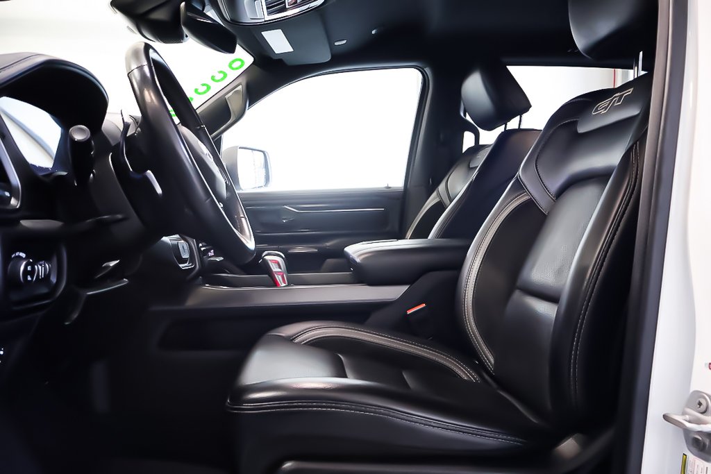 Ram 1500 SPORT GT + 4X4 + CREW CAB + V8 HEMI 5.7L 2023 à Terrebonne, Québec - 10 - w1024h768px