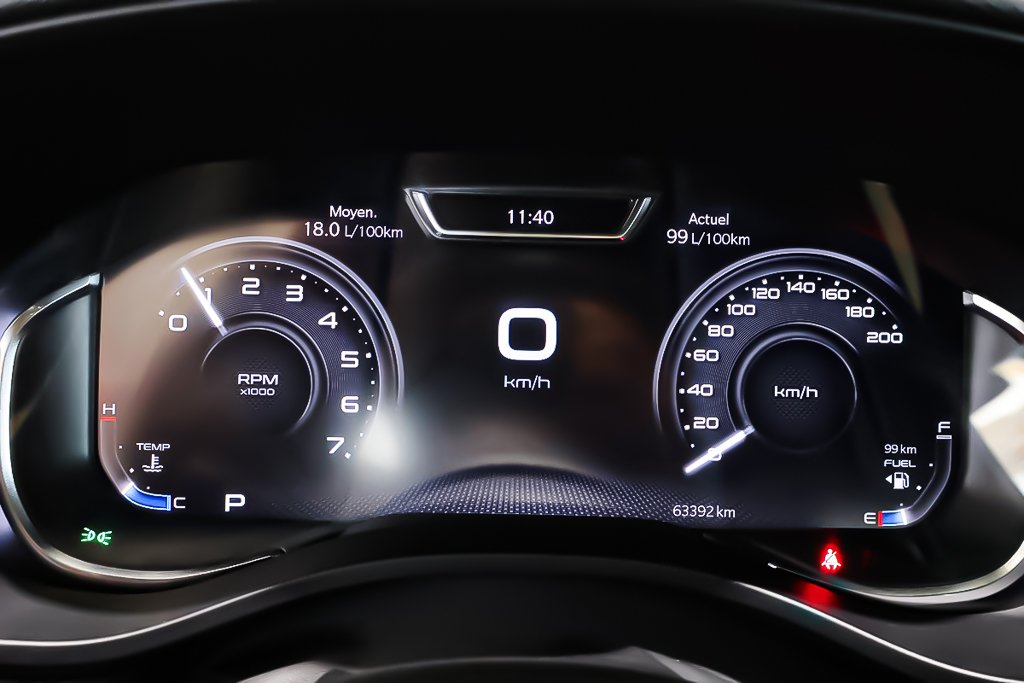 2023 Ram 1500 SPORT + 4X4 CREW CAB + V8 HEMI 5.7L in Terrebonne, Quebec - 14 - w1024h768px