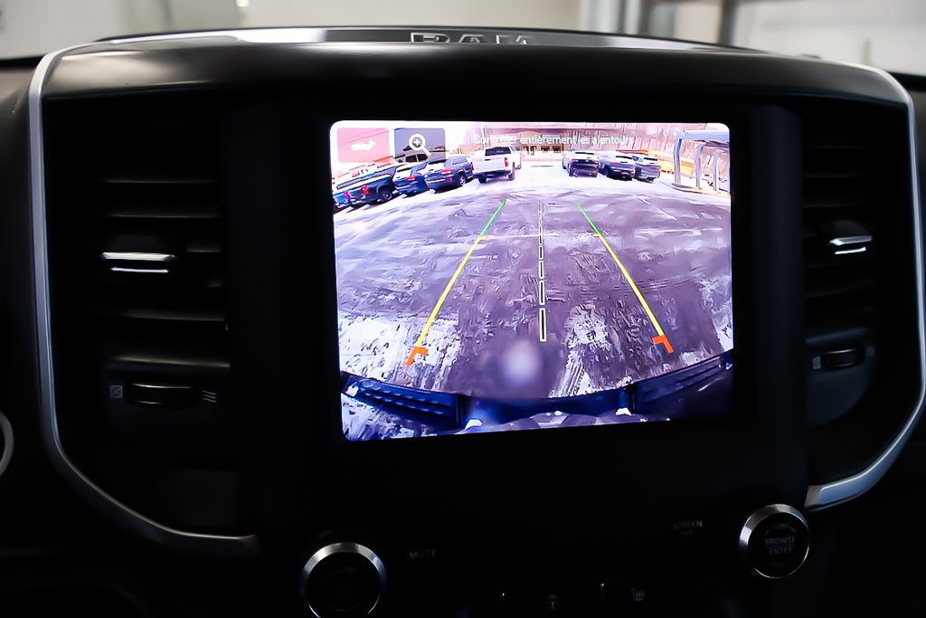 Ram 1500 BIG HORN + CREW CAB + 4X4 + ALLURE SPORT 2023 à Terrebonne, Québec - 28 - w1024h768px