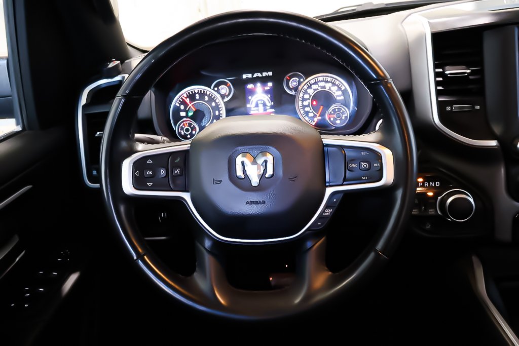 Ram 1500 BIG HORN + CREW CAB + 4X4 + ALLURE SPORT 2023 à Terrebonne, Québec - 22 - w1024h768px