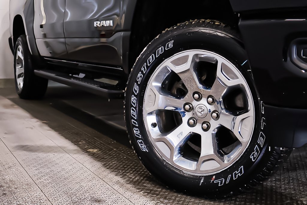 Ram 1500 BIG HORN + CREW CAB + 4X4 + ALLURE SPORT 2023 à Terrebonne, Québec - 18 - w1024h768px