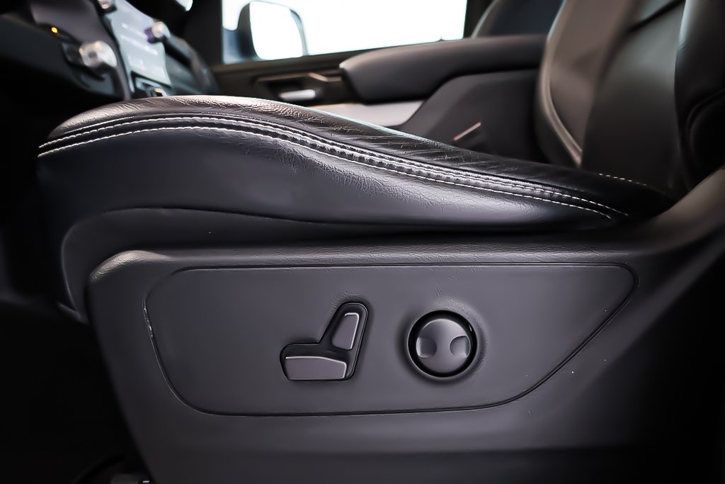 2023 Ram 1500 SPORT + 4X4 CREW CAB + NIGHT EDITION in Terrebonne, Quebec - 13 - w1024h768px