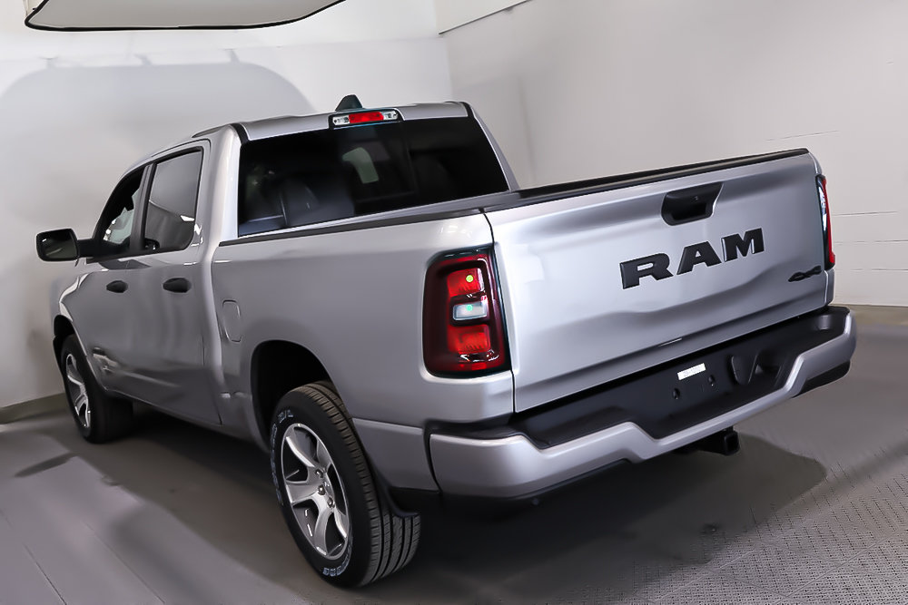 2025 Ram 1500 TRADESMAN in Terrebonne, Quebec - 4 - w1024h768px