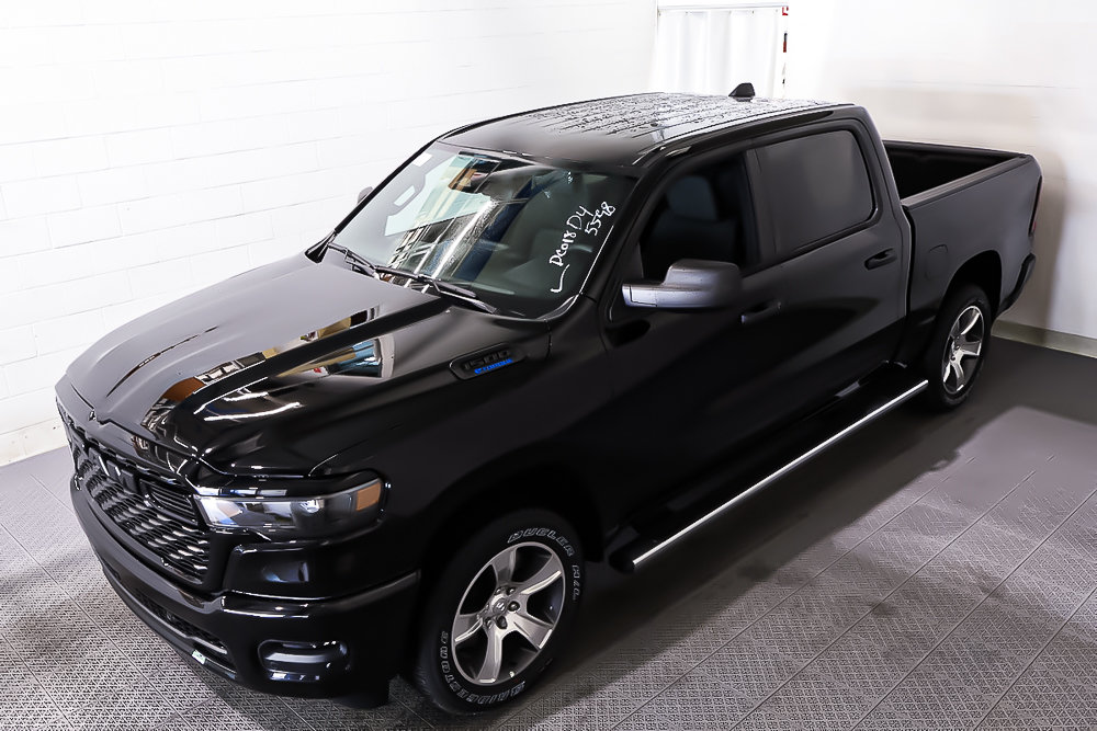 2025 Ram 1500 TRADESMAN in Terrebonne, Quebec - 3 - w1024h768px