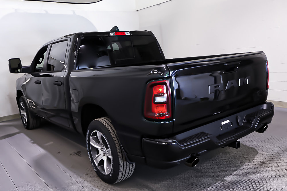 2025 Ram 1500 TRADESMAN in Terrebonne, Quebec - 4 - w1024h768px