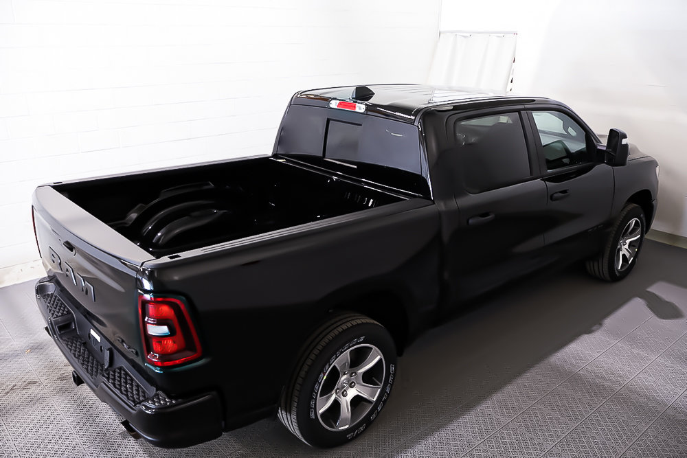 2025 Ram 1500 TRADESMAN in Terrebonne, Quebec - 6 - w1024h768px