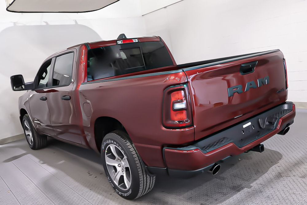 2025 Ram 1500 TRADESMAN in Terrebonne, Quebec - 4 - w1024h768px