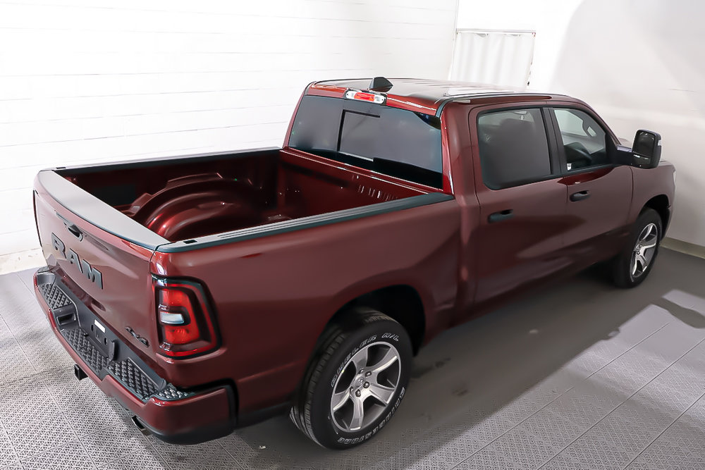 2025 Ram 1500 TRADESMAN in Terrebonne, Quebec - 6 - w1024h768px