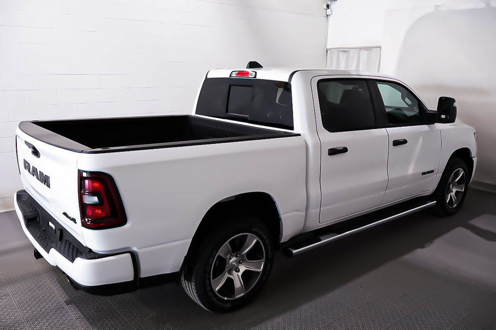 2025 Ram 1500 TRADESMAN in Terrebonne, Quebec - 6 - w1024h768px