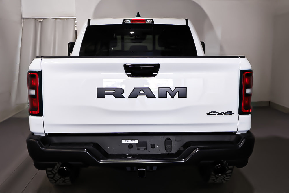 2025 Ram 1500 WARLOCK in Terrebonne, Quebec - 5 - w1024h768px