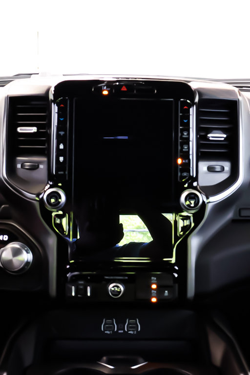 2025 Ram 1500 SPORT in Terrebonne, Quebec - 14 - w1024h768px
