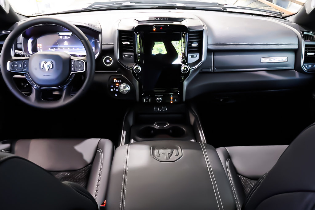 2025 Ram 1500 SPORT in Terrebonne, Quebec - 8 - w1024h768px