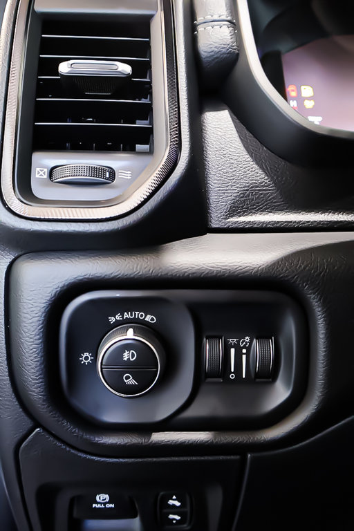 2025 Ram 1500 SPORT in Terrebonne, Quebec - 15 - w1024h768px