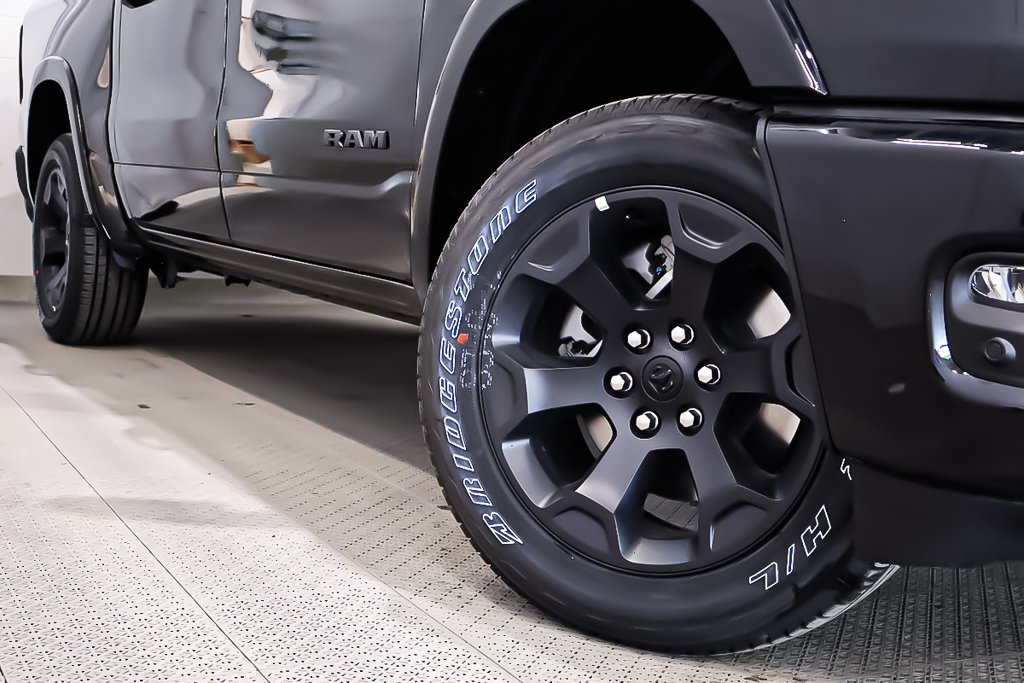 2025 Ram 1500 BIG HORN in Terrebonne, Quebec - 7 - w1024h768px