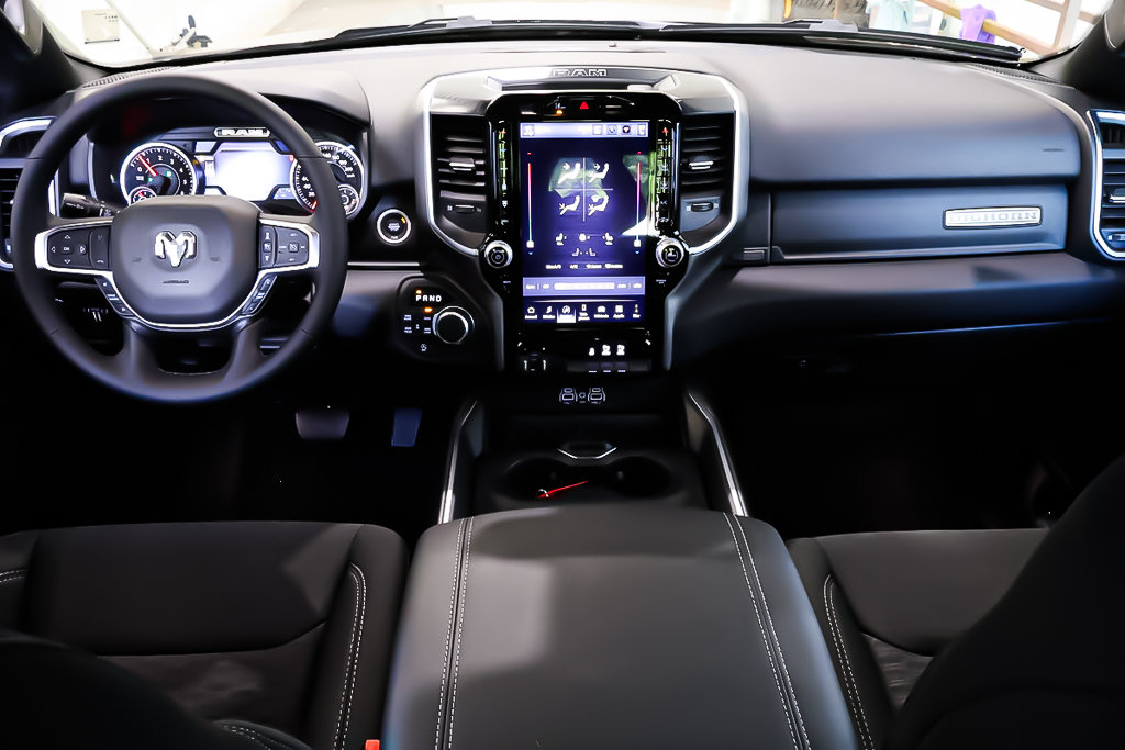 Ram 1500 BIG HORN 2025 à Terrebonne, Québec - 10 - w1024h768px
