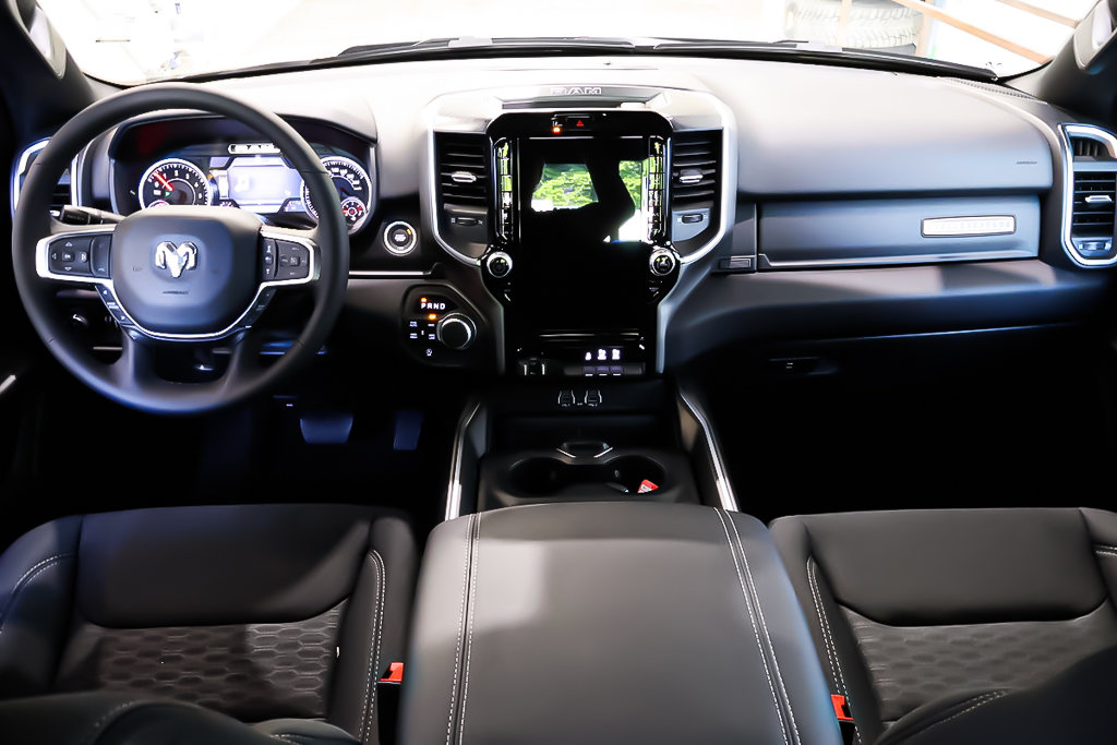 Ram 1500 BIG HORN 2025 à Terrebonne, Québec - 10 - w1024h768px