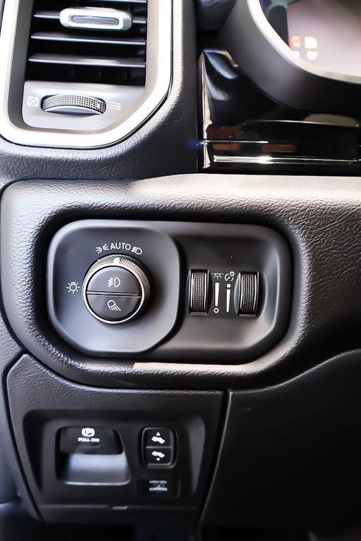 2025 Ram 1500 LARAMIE in Terrebonne, Quebec - 18 - w1024h768px