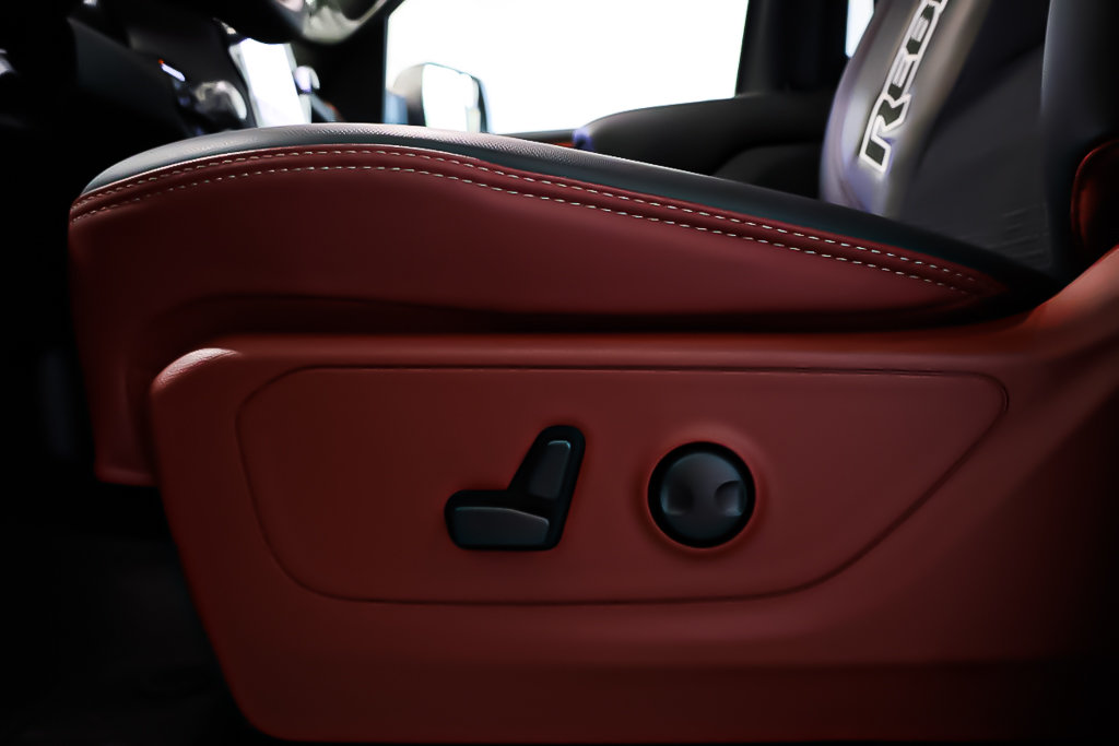 Ram 1500 REBEL + 4X4 + CREW CAB 2025 à Terrebonne, Québec - 10 - w1024h768px