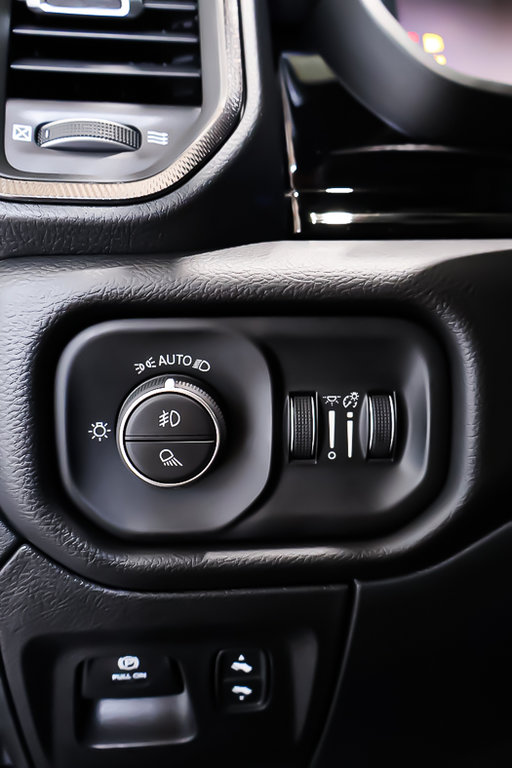 Ram 1500 SPORT 2025 à Terrebonne, Québec - 18 - w1024h768px