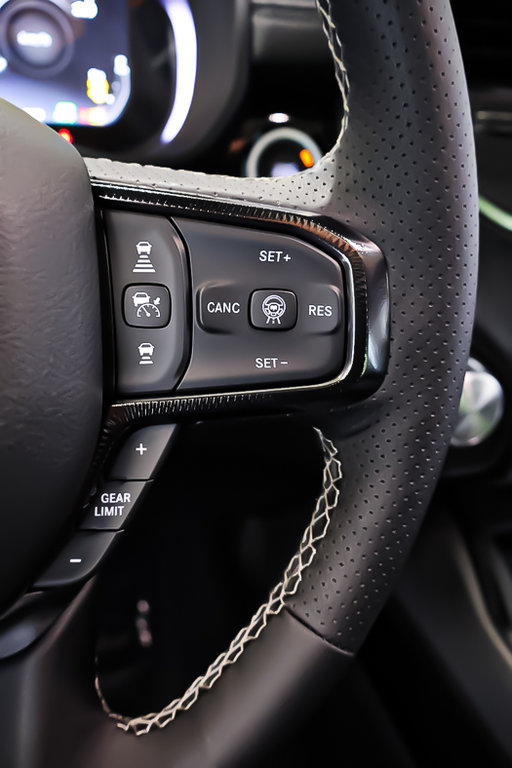 2025 Ram 1500 SPORT in Terrebonne, Quebec - 14 - w1024h768px
