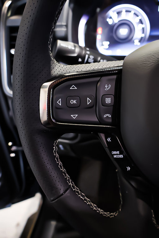 2025 Ram 1500 SPORT in Terrebonne, Quebec - 12 - w1024h768px