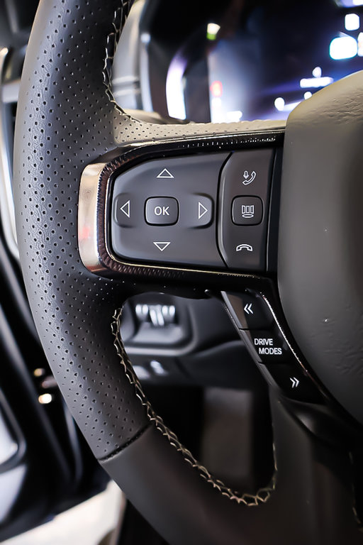 2025 Ram 1500 SPORT in Terrebonne, Quebec - 12 - w1024h768px