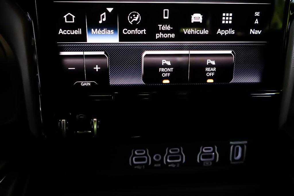 2025 Ram 1500 SPORT in Terrebonne, Quebec - 19 - w1024h768px