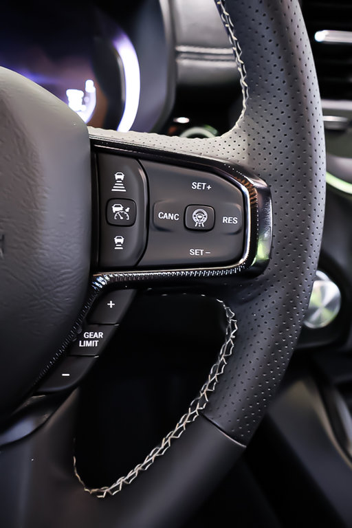 2025 Ram 1500 SPORT in Terrebonne, Quebec - 13 - w1024h768px