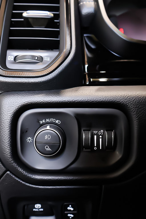 2025 Ram 1500 SPORT in Terrebonne, Quebec - 20 - w1024h768px