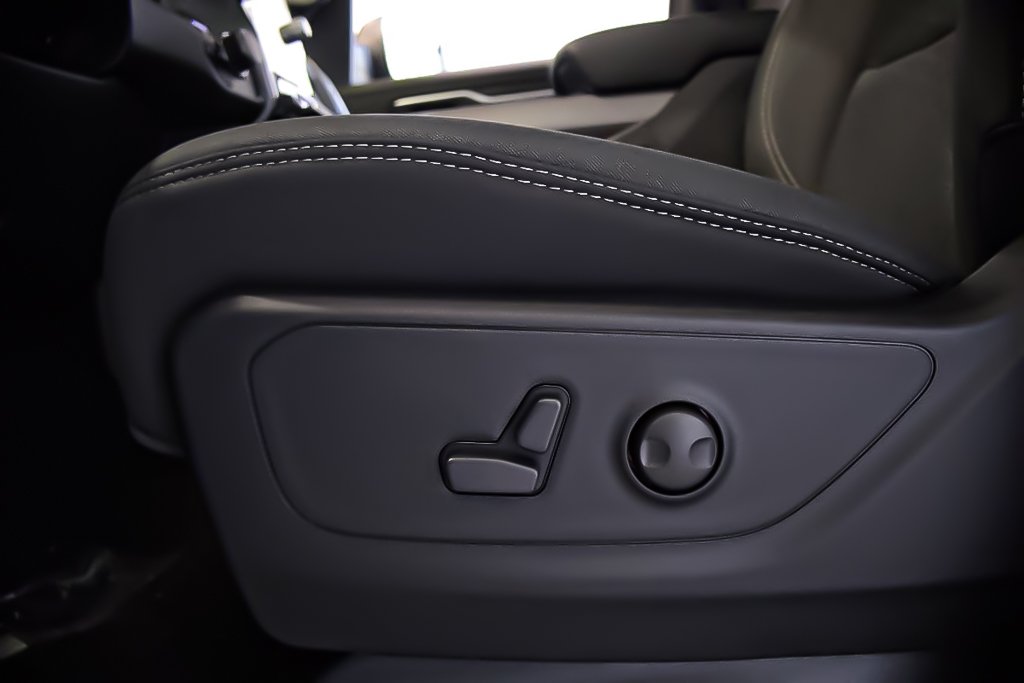 2025 Ram 1500 BIG HORN in Terrebonne, Quebec - 9 - w1024h768px