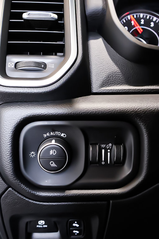 Ram 1500 BIG HORN 2025 à Terrebonne, Québec - 19 - w1024h768px