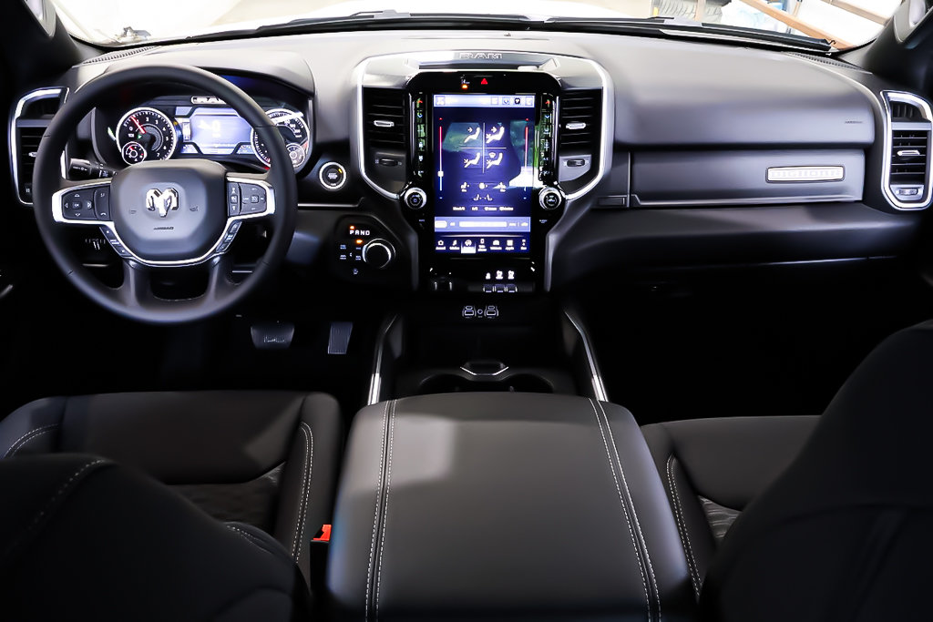 Ram 1500 BIG HORN 2025 à Terrebonne, Québec - 10 - w1024h768px