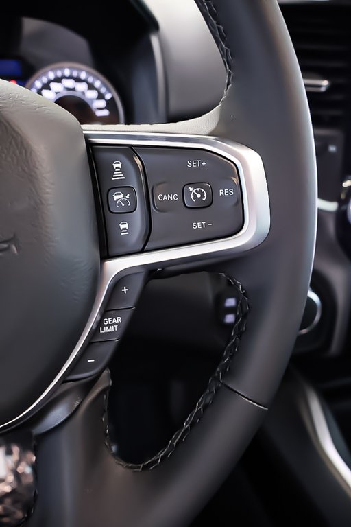 Ram 1500 BIG HORN 2025 à Terrebonne, Québec - 13 - w1024h768px