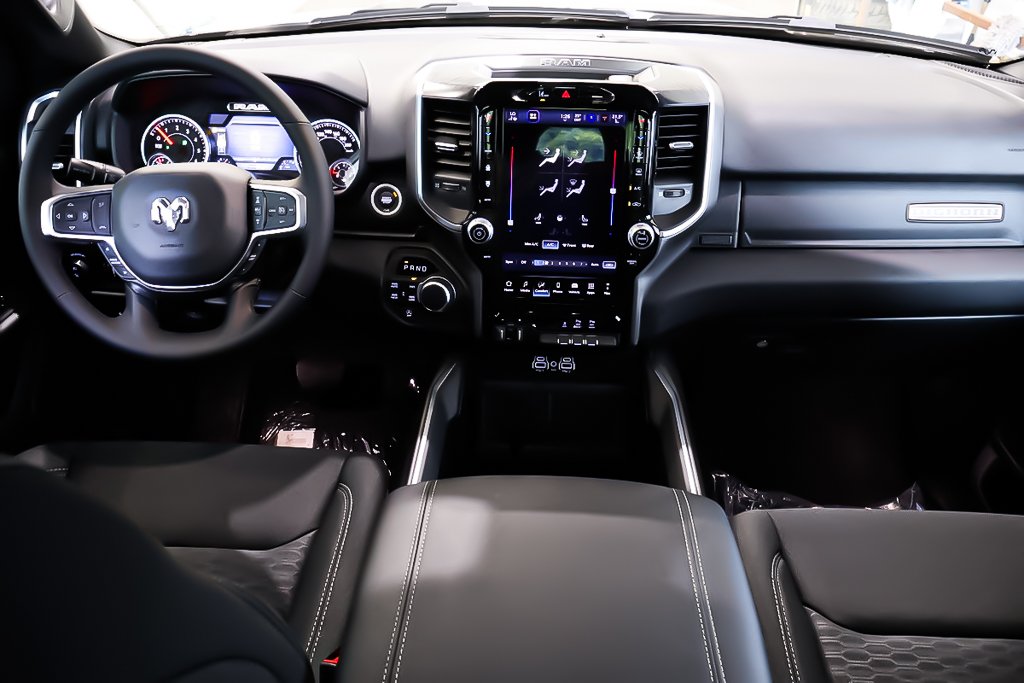 Ram 1500 BIG HORN 2025 à Terrebonne, Québec - 10 - w1024h768px