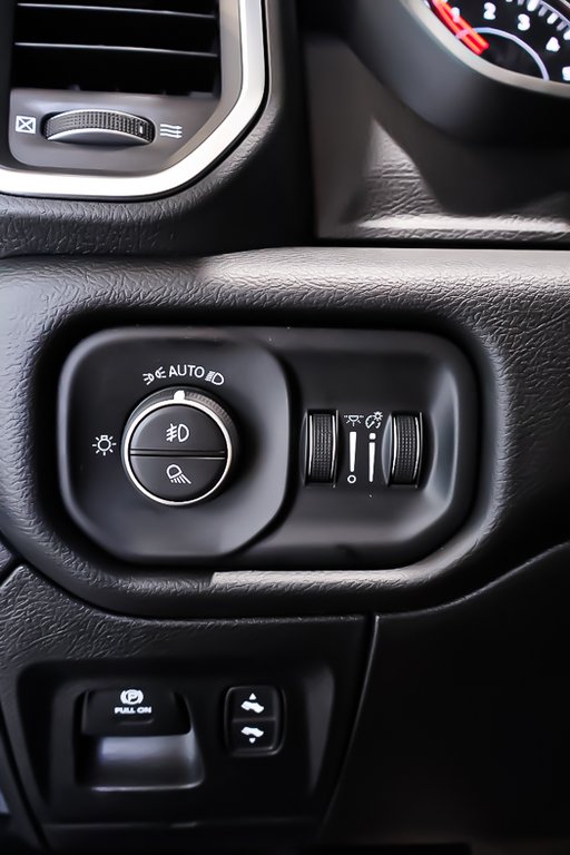 Ram 1500 BIG HORN 2025 à Terrebonne, Québec - 20 - w1024h768px