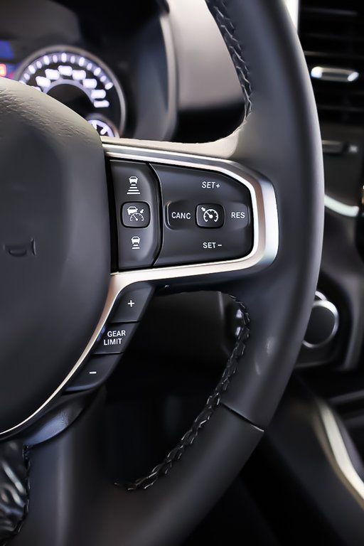 Ram 1500 BIG HORN 2025 à Terrebonne, Québec - 13 - w1024h768px