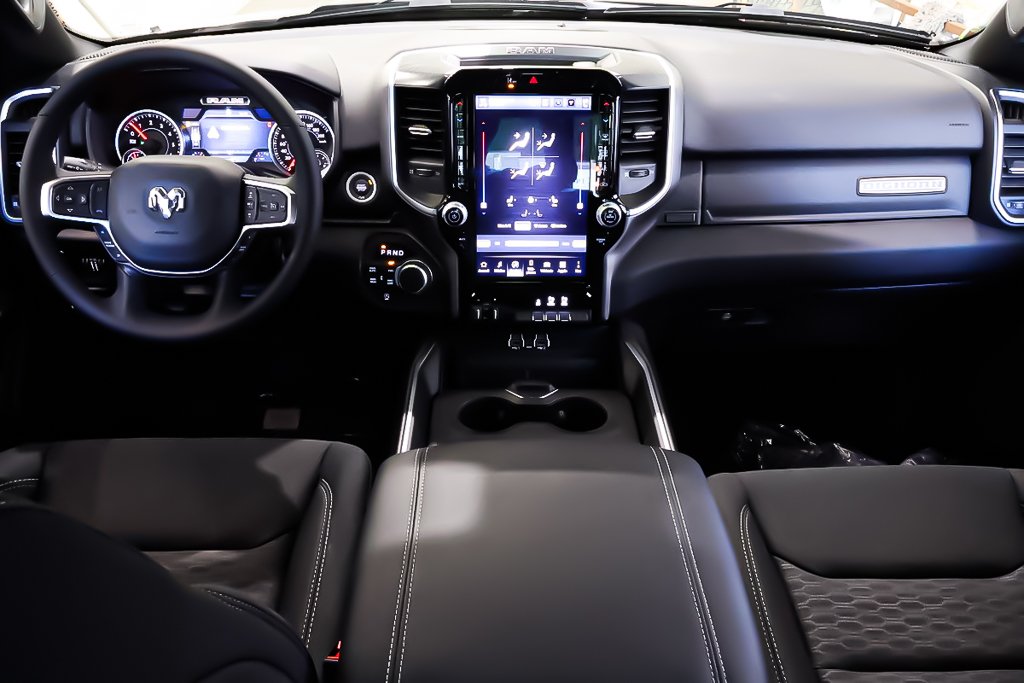 Ram 1500 BIG HORN 2025 à Terrebonne, Québec - 10 - w1024h768px
