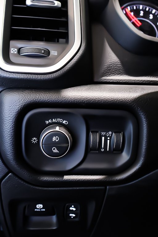 Ram 1500 BIG HORN 2025 à Terrebonne, Québec - 20 - w1024h768px