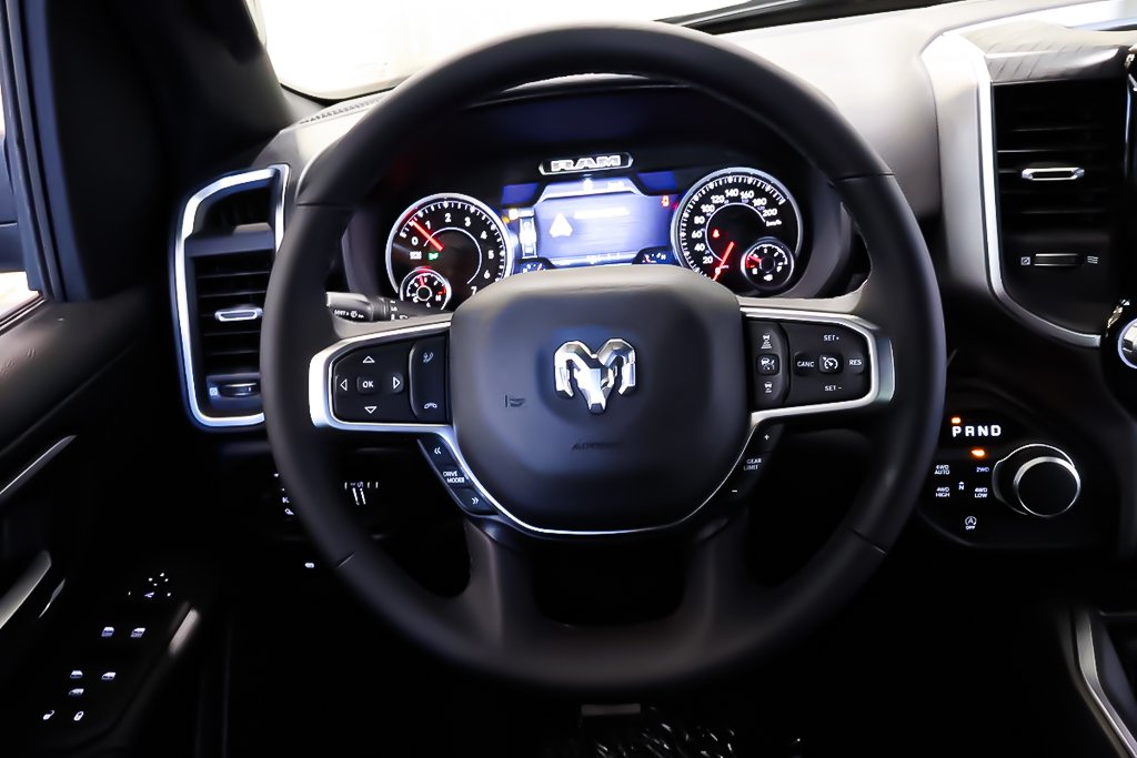 Ram 1500 BIG HORN 2025 à Terrebonne, Québec - 11 - w1024h768px
