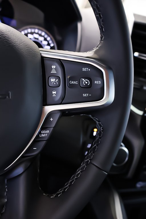 Ram 1500 BIG HORN 2025 à Terrebonne, Québec - 13 - w1024h768px