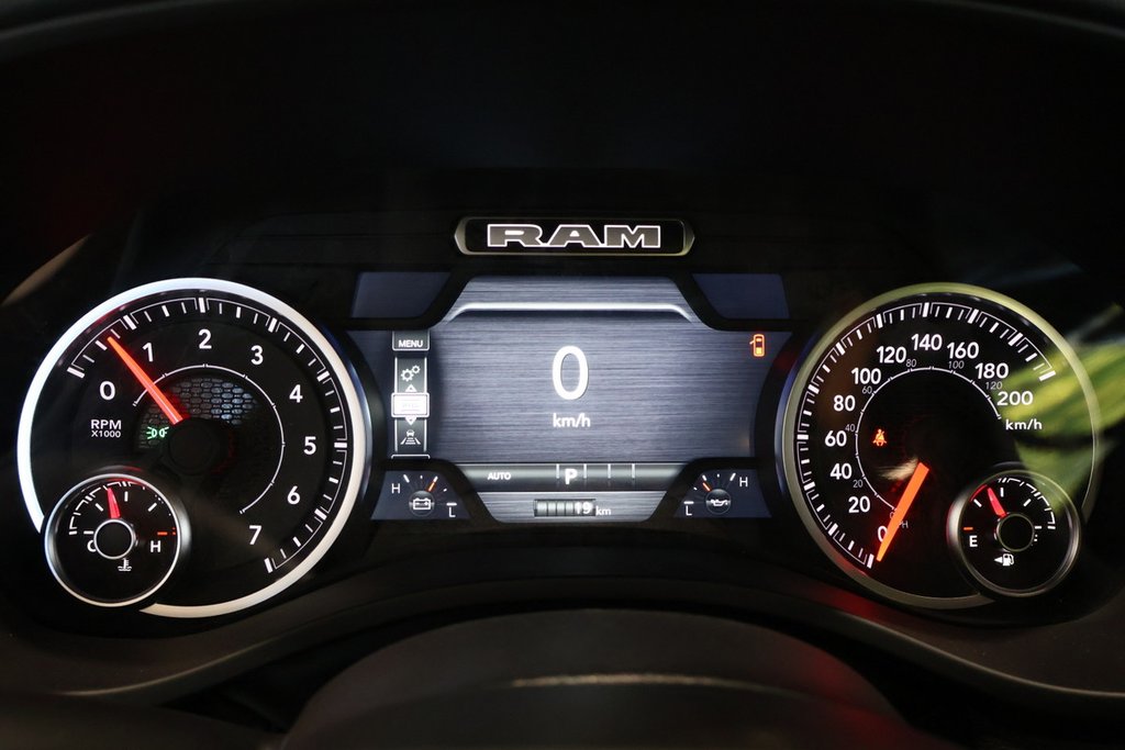 2025 Ram 1500 BIG HORN in Terrebonne, Quebec - 14 - w1024h768px