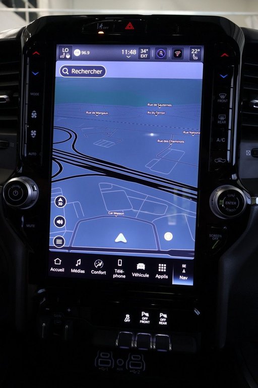 2025 Ram 1500 BIG HORN in Terrebonne, Quebec - 18 - w1024h768px