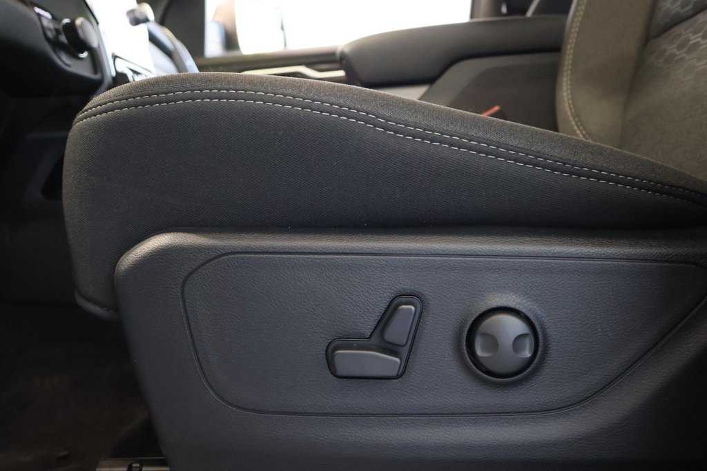 2025 Ram 1500 BIG HORN in Terrebonne, Quebec - 9 - w1024h768px