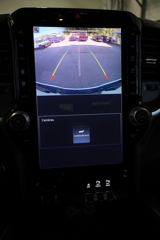 2025 Ram 1500 BIG HORN in Terrebonne, Quebec - 17 - w1024h768px