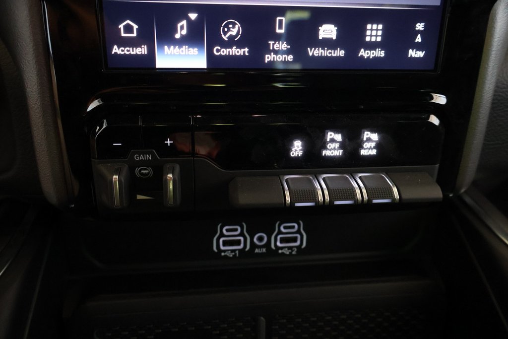 2025 Ram 1500 BIG HORN in Terrebonne, Quebec - 19 - w1024h768px